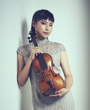 石上真由子(C)MasatoshiYamashiro